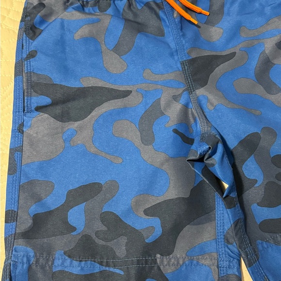 Gap Swim Trunks- Kids Size S (6-7 yrs) - Picture 2 of 16